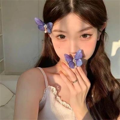 屋顶上的绿宝石